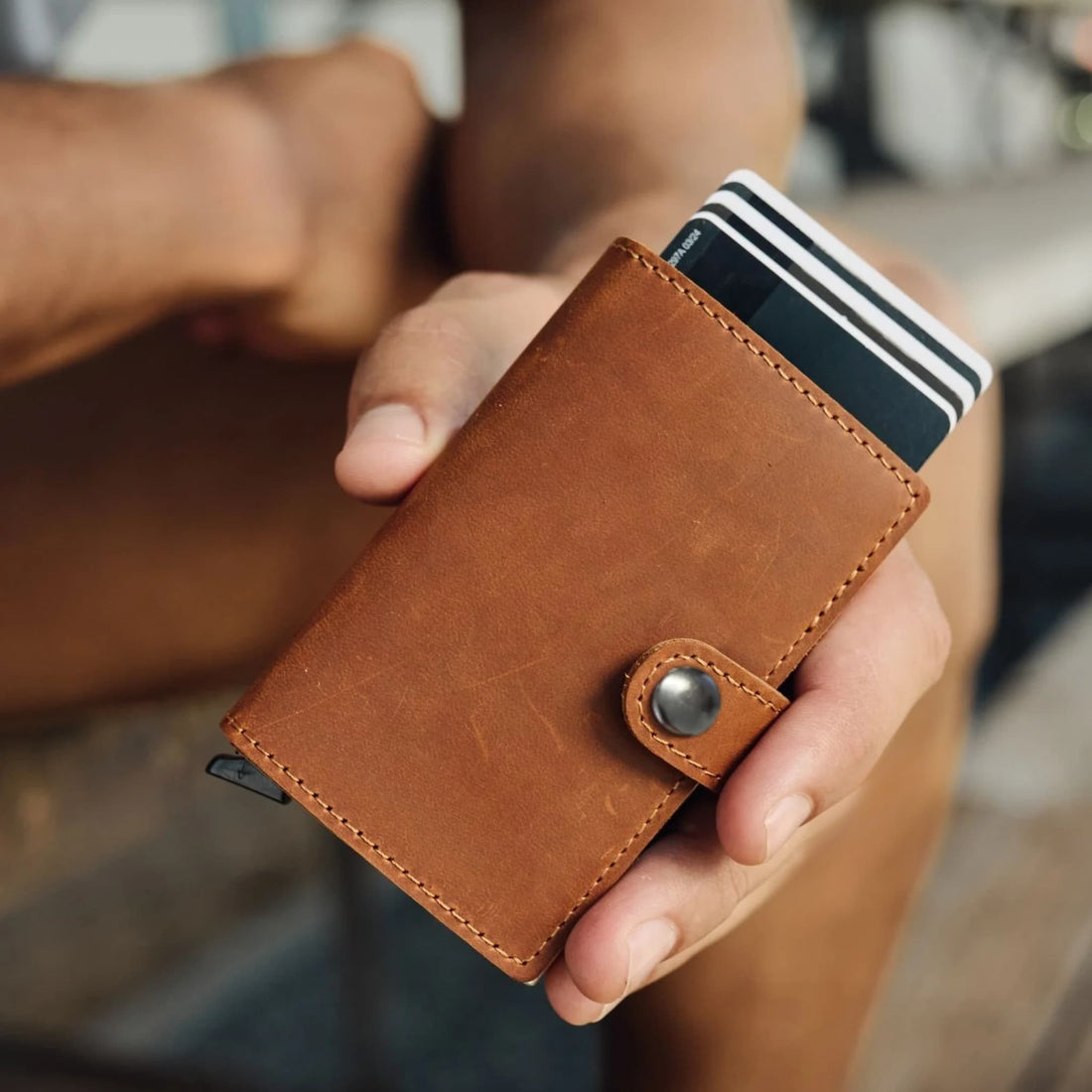 Mens tan leather  pop up credit card wallet 